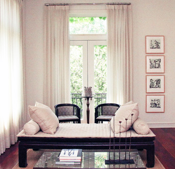 Residential interior designer, Living Room Design Chicago, fireplace, art consulting